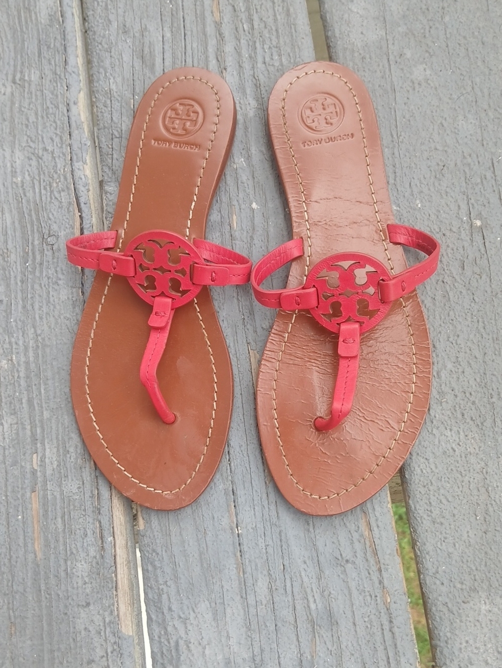 Tory Burch Leather Thong Sandals in Coral